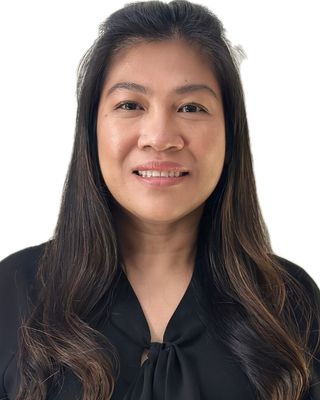 Photo of Glenda Navarro, Marriage & Family Therapist, LMFT
