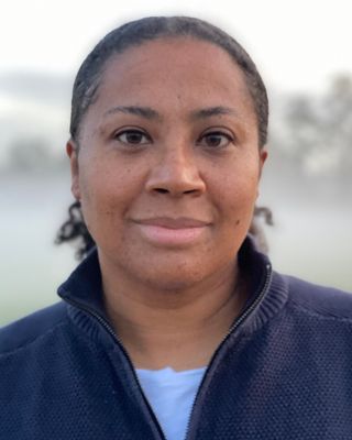 Photo of Dr Danielle McLymont, Psychologist, PsychD, HCPC - Clin. Psych.