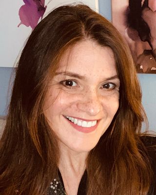 Photo of Henaris Curiel-Shaw, Clinical Social Work/Therapist, MSSW, LCSW-S