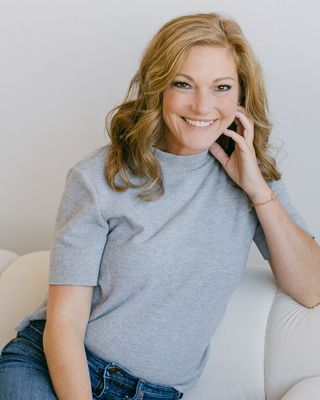 Photo of Kelly Ahearn, Marriage & Family Therapist in Columbia, San Diego, CA
