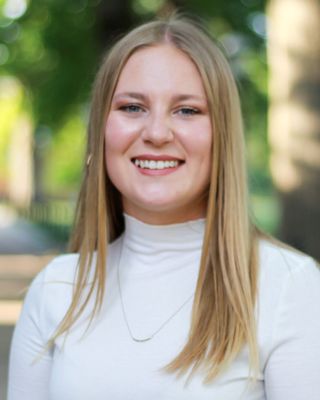 Photo of Amanda M Denhof, PhD, Psychology Resident