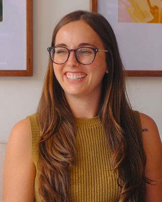 Photo of Hannah English, Counsellor, RCC, MACP, BSc