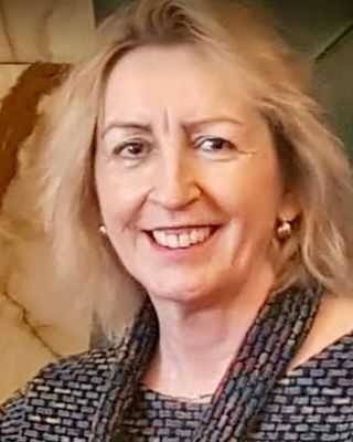 Photo of Angie Walker, Psychotherapist, MNCPS Acc.