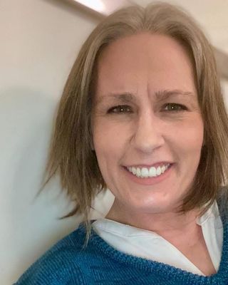 Photo of Erin Nesbitt, Counsellor, MACP, CCC