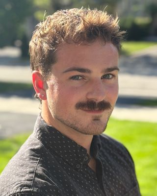 Photo of Ryan Collis, Registered Psychotherapist (Qualifying), BA, MA, RP(Q)