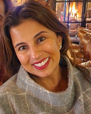 Photo of Dr. Simrin Dhillon, Psychologist, PsyD