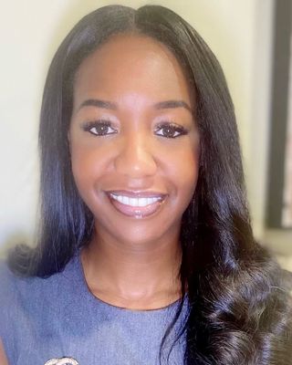 Photo of Teanika Chamberlain, LCSW, Clinical Social Work/Therapist