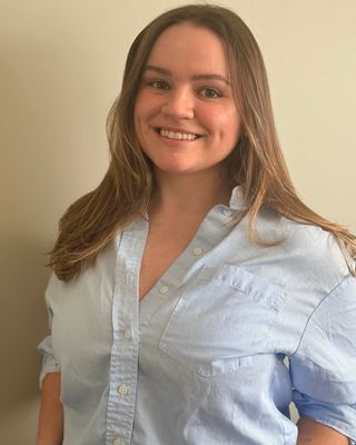 Photo of Sarah Karasz, Registered Psychotherapist (Qualifying), MA