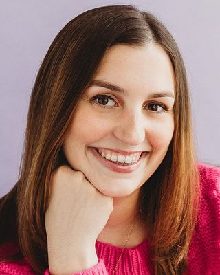 Photo of Elizabeth Allen, Art Therapist, LCPAT, LPC, LGPC, ATR-BC