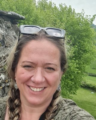 Photo of Dani Tabb, Counsellor, MNCPS Acc.