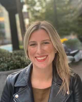 Photo of Elisa Kalb, Counselor, LCPC, ATR