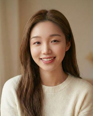 Photo of Qinying (Kim) Wang, Registered Social Worker, MSW, RSW