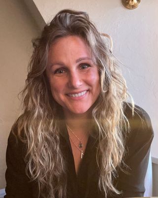 Photo of Julia Hyslop, Counsellor, RCC, MCP