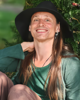 Photo of Crysta Seal, Psychotherapist, MBACP