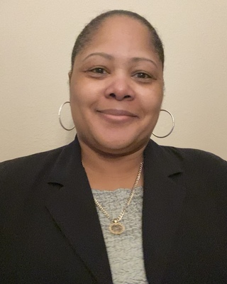 Photo of LeRoyal Parker, Licensed Professional Counselor in Virginia Beach, VA