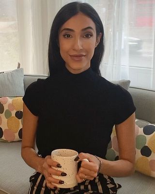 Photo of Paris Manavipour, Registered Social Worker, BSc, BSW, MSW, RSW