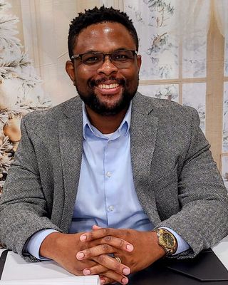 Photo of Ronald Anaba, Psychiatric Nurse Practitioner, PMHNP