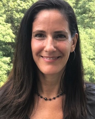 Photo of Veronica Petrone, Clinical Social Work/Therapist, LCSW