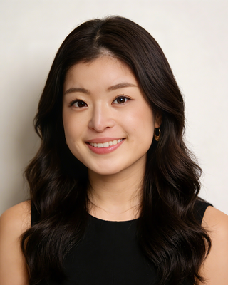 Photo of Siran He, Counsellor, MSc, MNCPS Acc.
