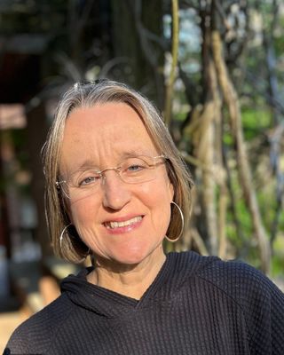 Photo of Dr. Merideth Tomlinson, Psychologist, PhD, LP