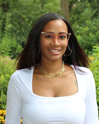 Photo of Shaquasa Porter, Licensed Master Social Worker, LMSW
