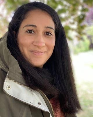 Photo of Manolee Yadave, Psychotherapist, MSc, COSRT Accred