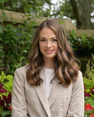 Photo of Alexandra L. Capps, Psychiatric Nurse Practitioner, PMHNP, FNP, MCLC, CPT, CES