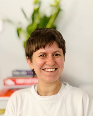 Photo of Ellie Rimmer, Psychotherapist, MA