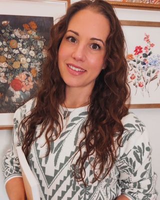 Photo of Kristen Lloyd, Registered Psychotherapist, MA