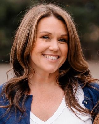 Photo of Kelly Sisler, Marriage & Family Therapist, LMFT