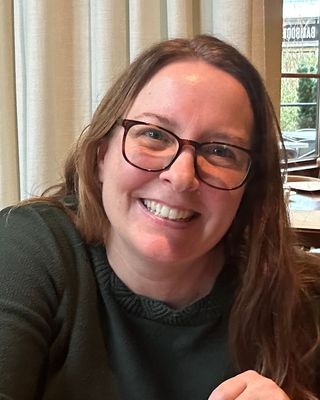 Photo of Kristin Dickerson - Crest & Calm Therapy, Licensed Mental Health Counselor Associate, LMHCA