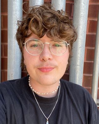 Photo of Casz McCarthy, Clinical Social Work/Therapist, LCSW