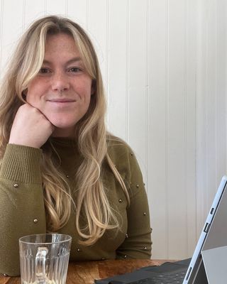 Photo of Charlotte Brierley, Psychotherapist, MSc, MBABCP