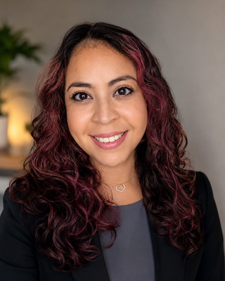 Photo of Natalie Barraza, Marriage & Family Therapist, MS, LMFT