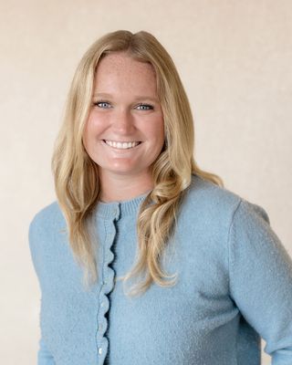 Photo of Hollin Hanau, MHC-LP