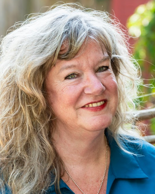 Photo of Kim Summerhays - Kim Summerhays - NOCD, Licensed Professional Counselor, LPC, MA