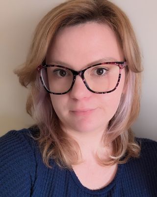 Photo of Jess Marshall, Counsellor, MA, RCT, RP