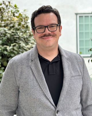 Photo of Alan Young, Associate Clinical Social Worker, MSW, ASW