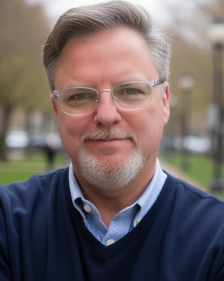 Photo of Drew Amend, Licensed Masters Social Worker, LSCSW, CHT