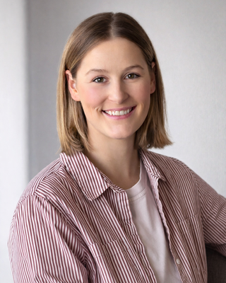 Photo of Stephani Manzari, Independent Mental Health Practitioner, MS, LIMHP