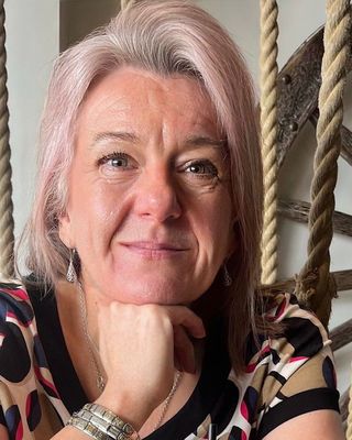 Photo of Karen Hopper-Peart, Counsellor, MNCPS Acc.