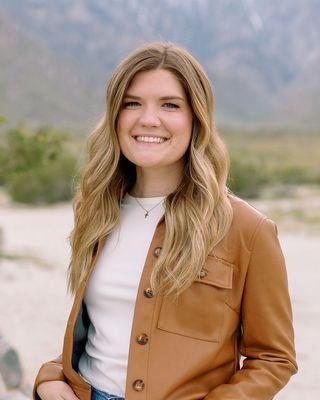 Photo of Debi Fink, Clinical Social Work/Therapist, MSW, LICSW