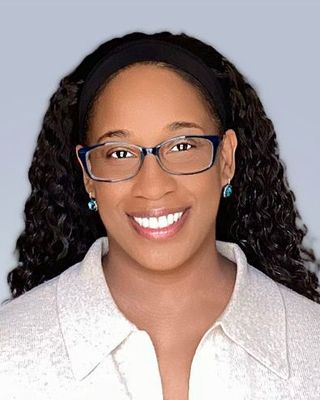 Photo of Nadine Hill, LPC, NCC, CCH, CSC, Licensed Professional Counselor