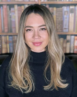Photo of Katya Poznyak, Psychotherapist in W1K, England