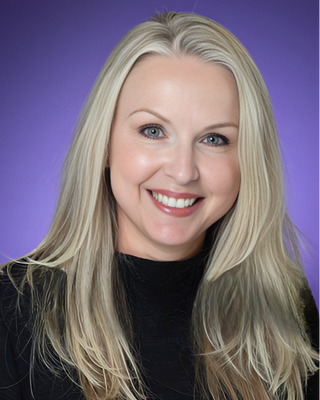 Photo of Ashlie Seale, Psychiatric Nurse Practitioner, MSN, APRN, PMHNPBC