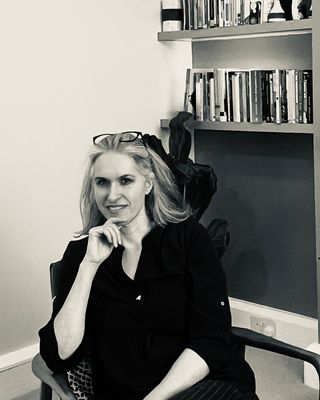 Photo of Sarah Jones, Psychotherapist, BPC