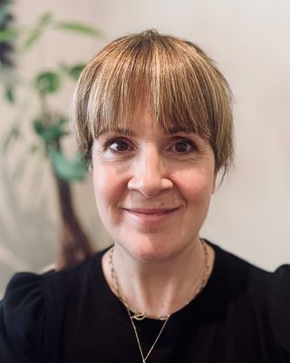Photo of Kathryn Di Virgilio, Counsellor