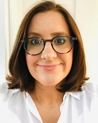 Photo of Lisa Winfield, Counsellor, MA, MBACP
