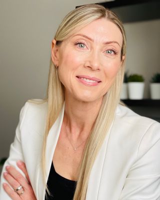 Photo of Cheryl Hucker - Cheryl Hucker, MSW, RSW | CH Wellness, Clinical Social Work/Therapist, MSW, RSW