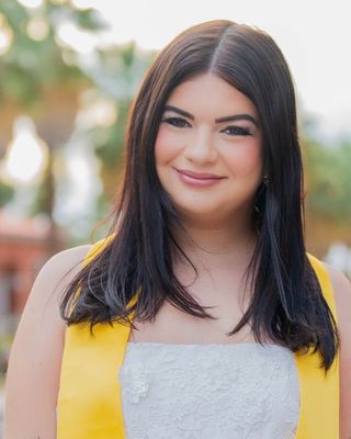 Photo of Lyndsey Klein, Pre-Licensed Professional